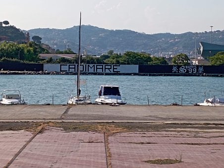 Free Boats Harbor photo and picture