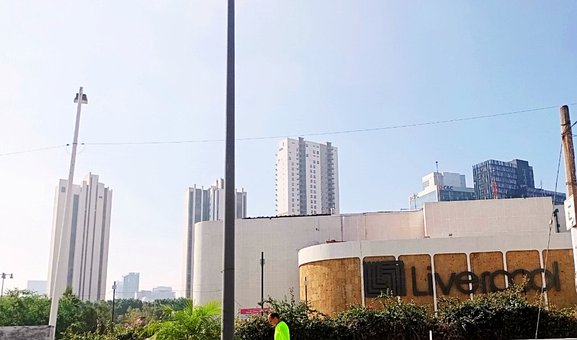 Free City Plaza photo and picture