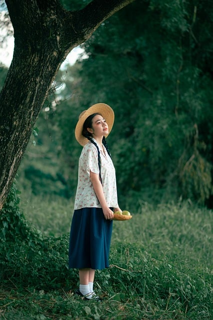 Free Woman Hat photo and picture