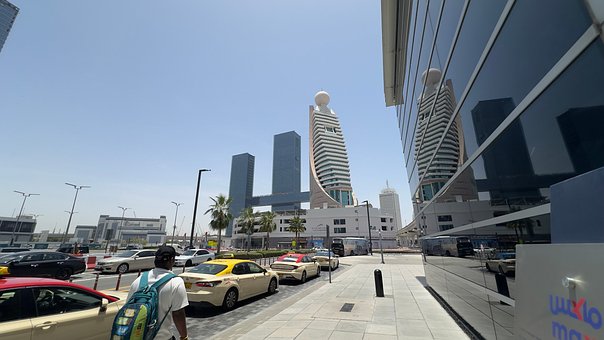 Free Dubai Skyscraper photo and picture