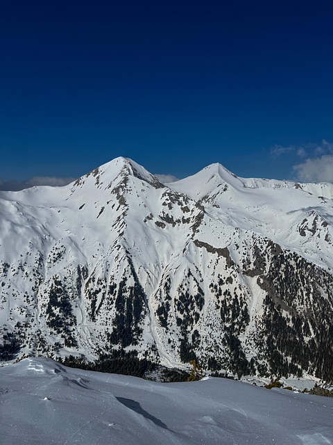 Free Snow Mountain photo and picture