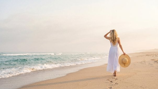 Free Woman Beach illustration and picture