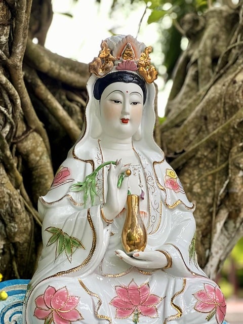 Free Statue Buddhism photo and picture