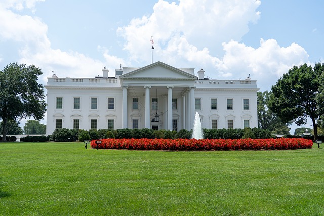 Free White House Washington photo and picture