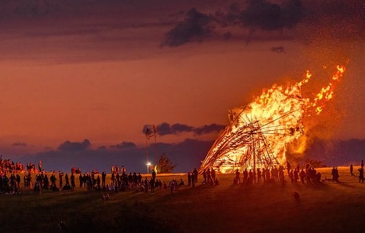 Feuer, Sommersonnenwende