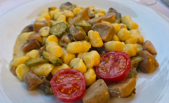 Gnocchi, Pilze, Tomaten, Zucchini