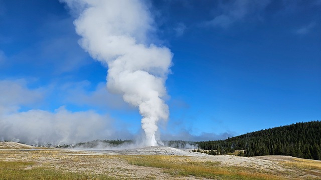 Free Geyser Sky photo and picture