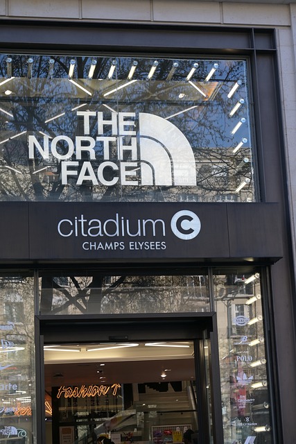 Citadium, Champs Élysées, Butik, By