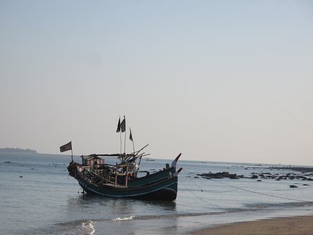 Free Boat Beach photo and picture
