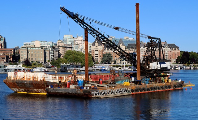Free Harbor Crane photo and picture