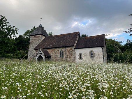 Biserică Istorică, Normand, Saxon