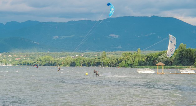 Free Kitesurfing Foiling photo and picture