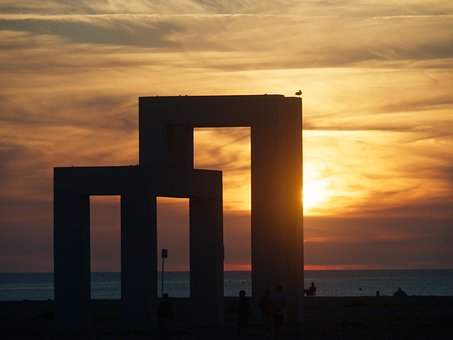 Free Sunset Sculpture photo and picture
