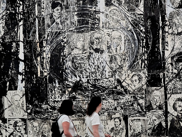 Free Guggenheim Art Museum photo and picture