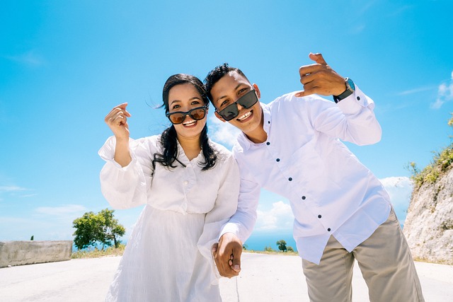 Pareja, Gafas De Sol, Sonriente, Blanco