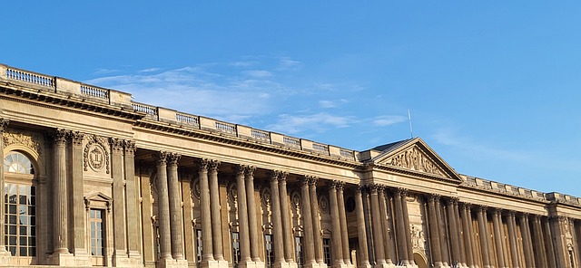 Free Louvre Museum photo and picture