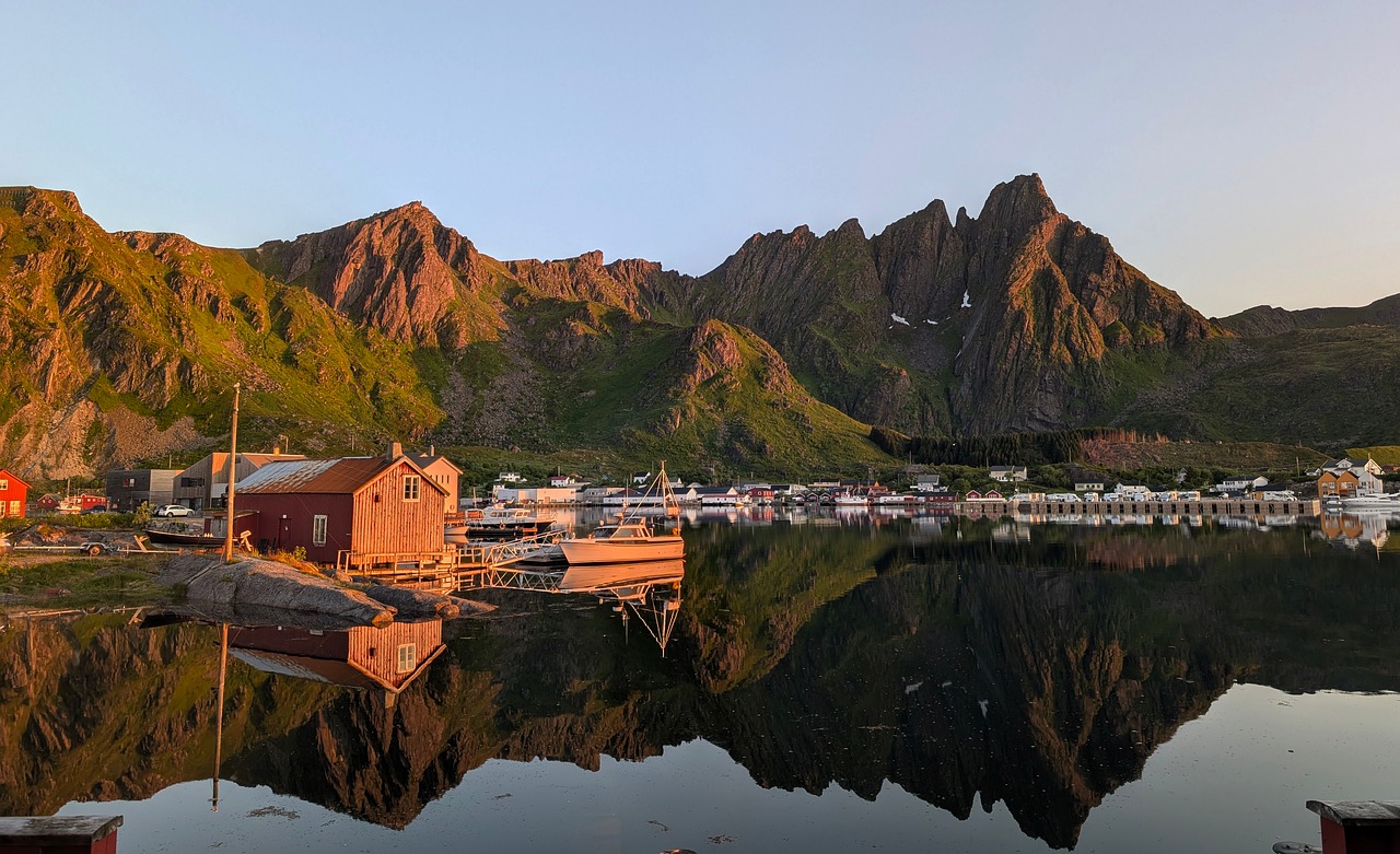 Download free HD stock image of Midnight Sun Ballstad Free Midnight Sun Ballstad photo and picture