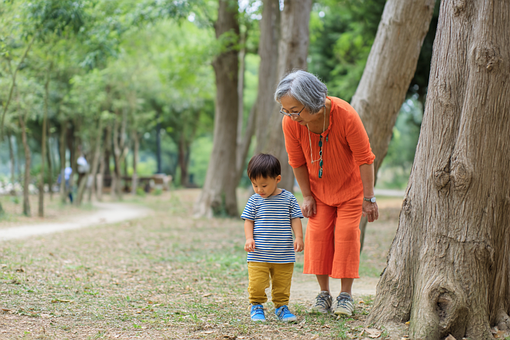 Free Grandmother Child illustration and picture