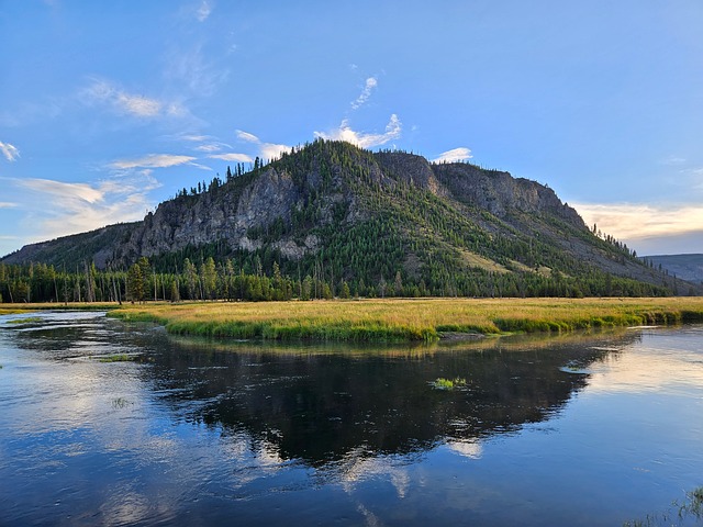 Free Yellowstone River photo and picture
