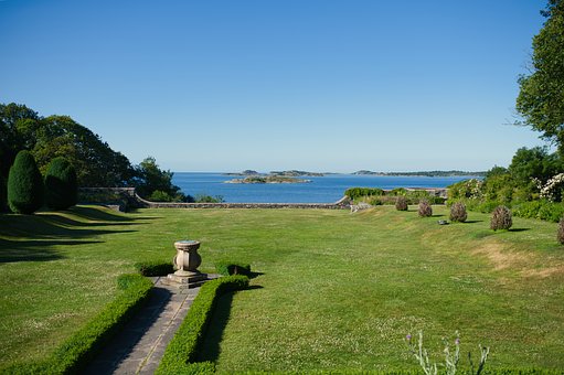 Free Garden Sea photo and picture