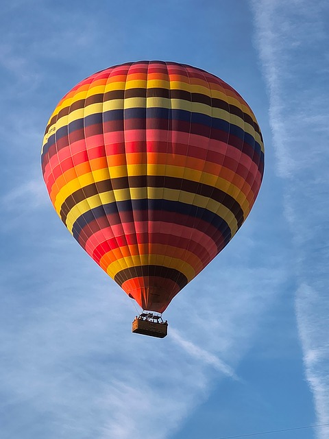Free Hot Air Balloon Blue Sky photo and picture