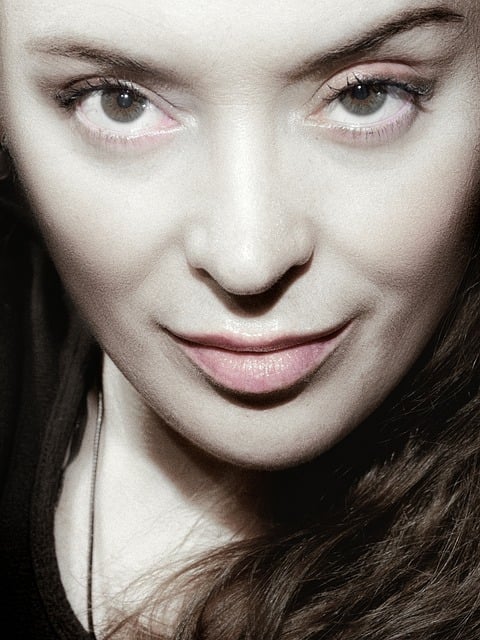 Free Woman Face photo and picture
