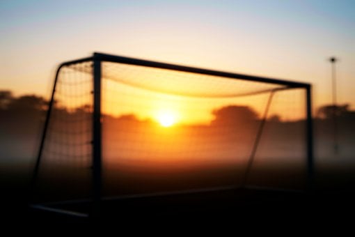 Verschwommen, Fußballtor, Sonnenaufgang