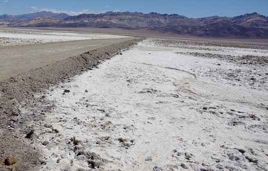 Free Desert Road photo and picture