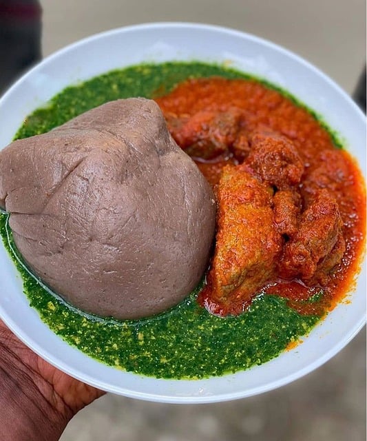 Amala, Ewedu, Yoruba Mad, Nigeriansk Mad