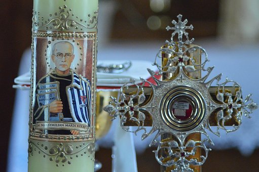 Vela, Relíquias, Maximiliano Kolbe