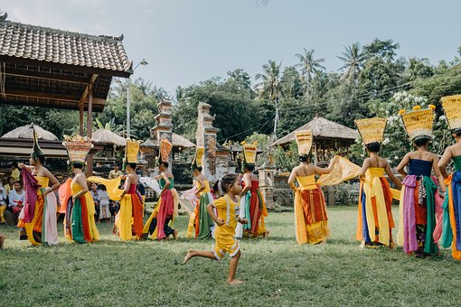 Free Traditional Dance Bali photo and picture