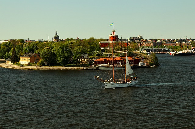 Free Ship Sailing Ship photo and picture