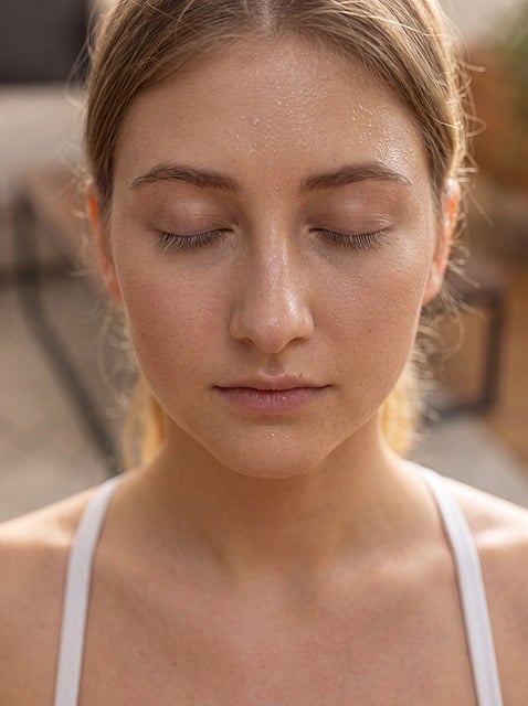 Free woman portrait meditation illustration