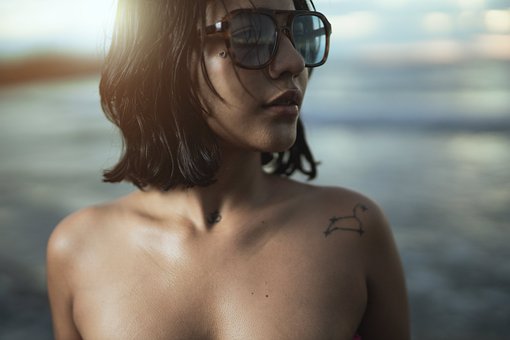女士, 眼镜, 纹身, 海, 海滩, 日落, 时尚, 气氛, 大气, 夏天