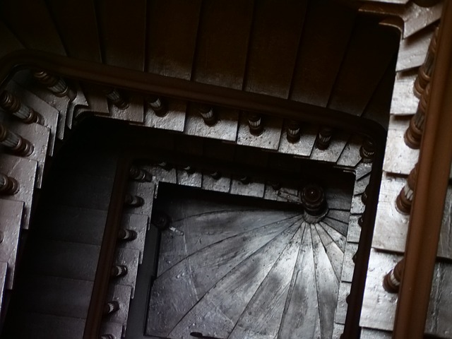 Free Staircase Interior photo and picture
