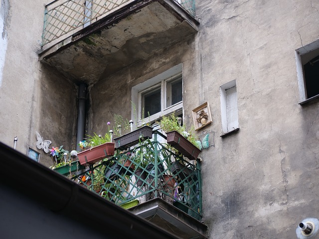 Free Balcony Old Building photo and picture