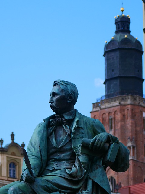Free Statue Architecture photo and picture