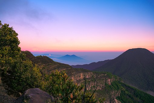 Free Mountains Dawn photo and picture