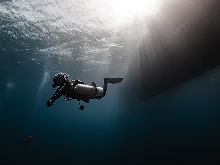 Free Diver Sidemount photo and picture