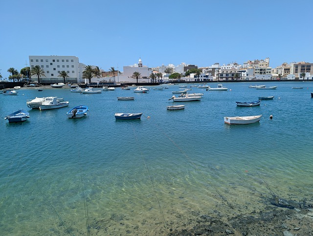 Free Sea Boats photo and picture
