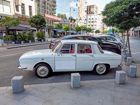 Free Renault 10 Retro photo and picture