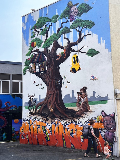 Free Mural Tree photo and picture