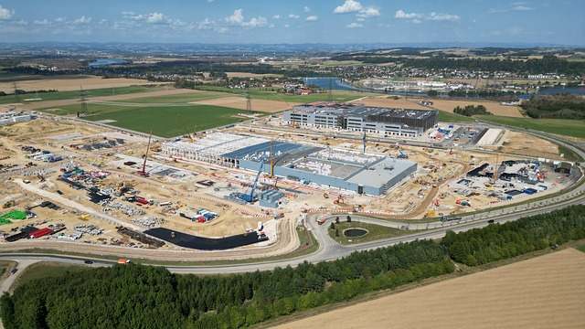 Free Construction Data Center photo and picture
