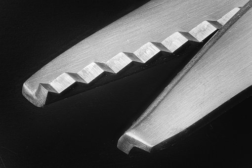 Free Scissors Serrated Edges photo and picture