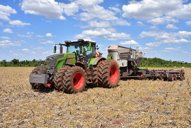 Tractor, Agricultură, Câmp, Cernozem