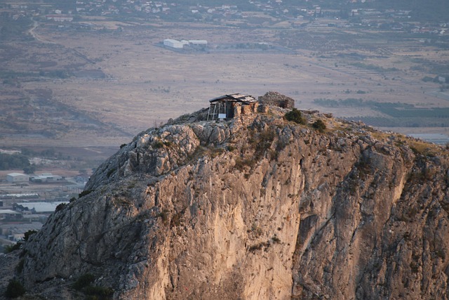 Free Cottage Lookout photo and picture