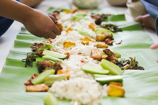 Indonesisches Essen, Bananenblatt