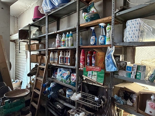 Free Storage Shelf photo and picture
