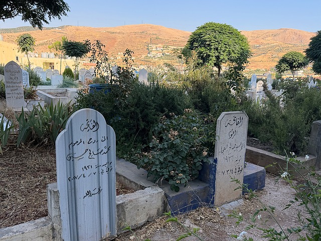 Free Cemetery Tombstone photo and picture
