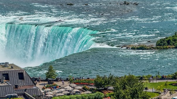 Free Niagara Falls Canada photo and picture